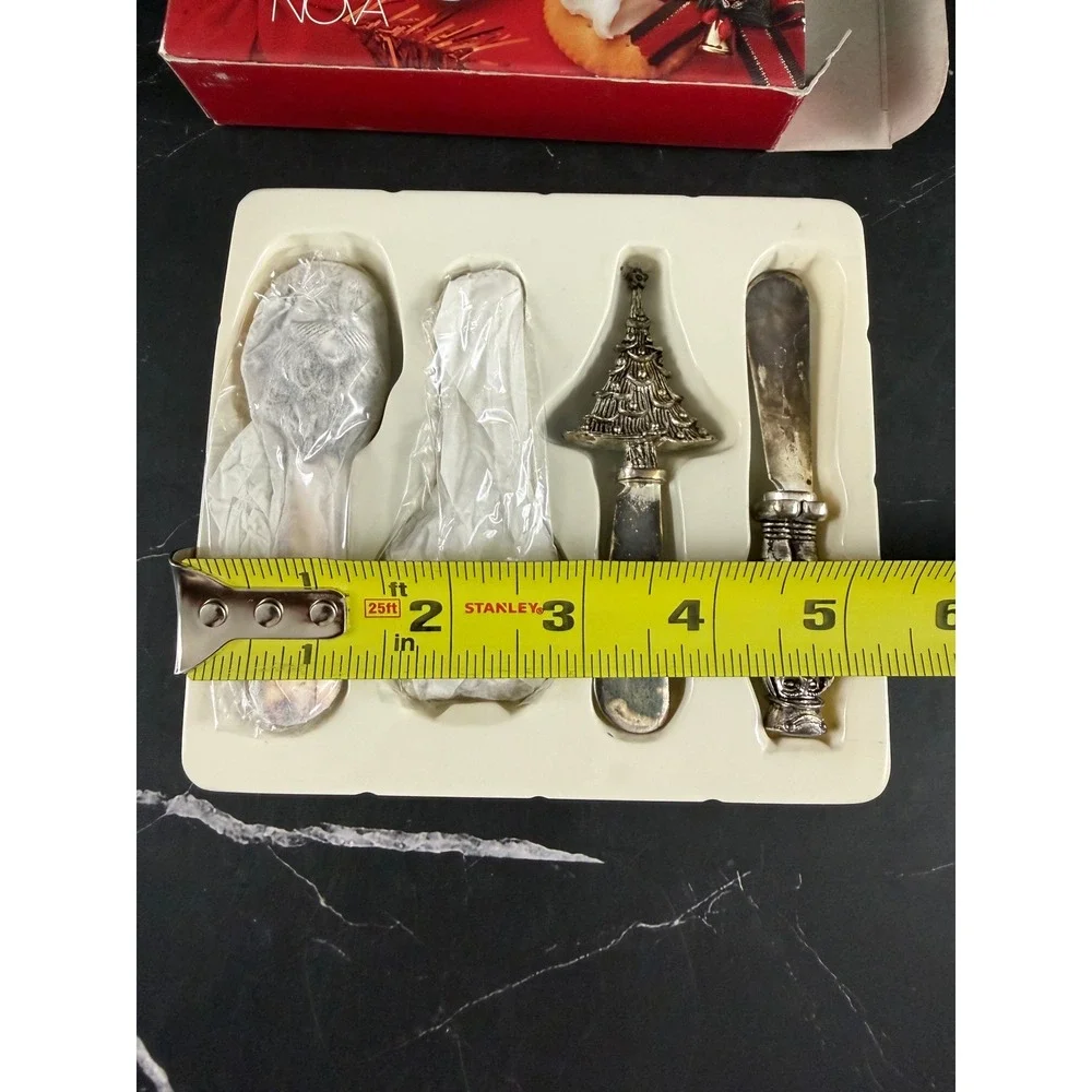 Vintage NIB Studio Nova Set of 4 Holiday Festival Silverplate Spreaders 3 3/4in
